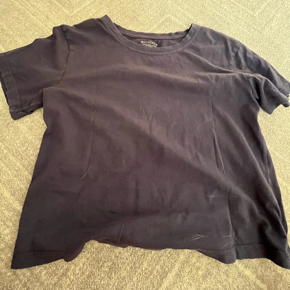 Navy athleta shirt~s